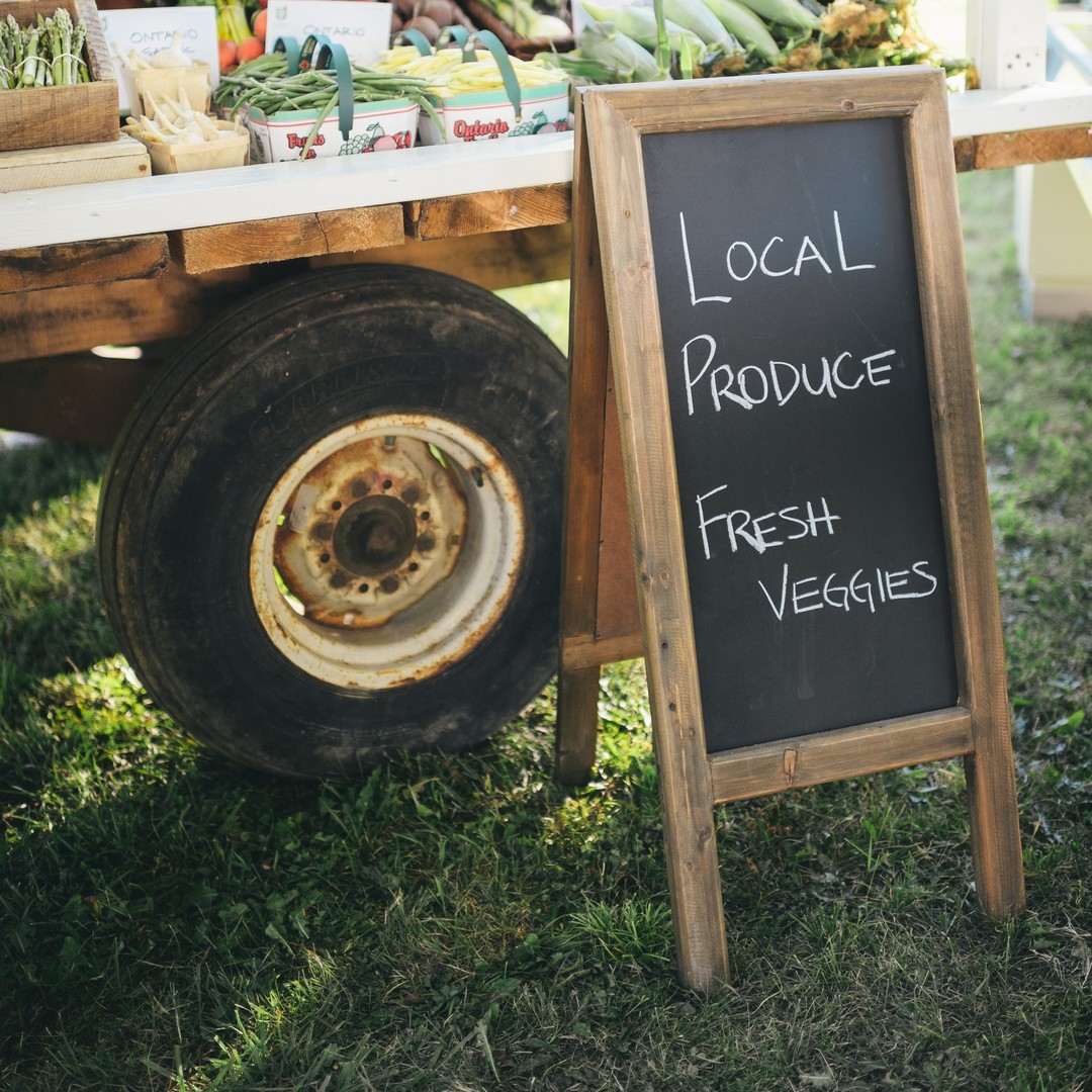 Support Ontario farmers and food producers by visiting a farmers' market or on-farm market this season. Nothing beats the taste of fresh local food! #shoplocal #loveONTfood #farmersmarketfoodlandontario