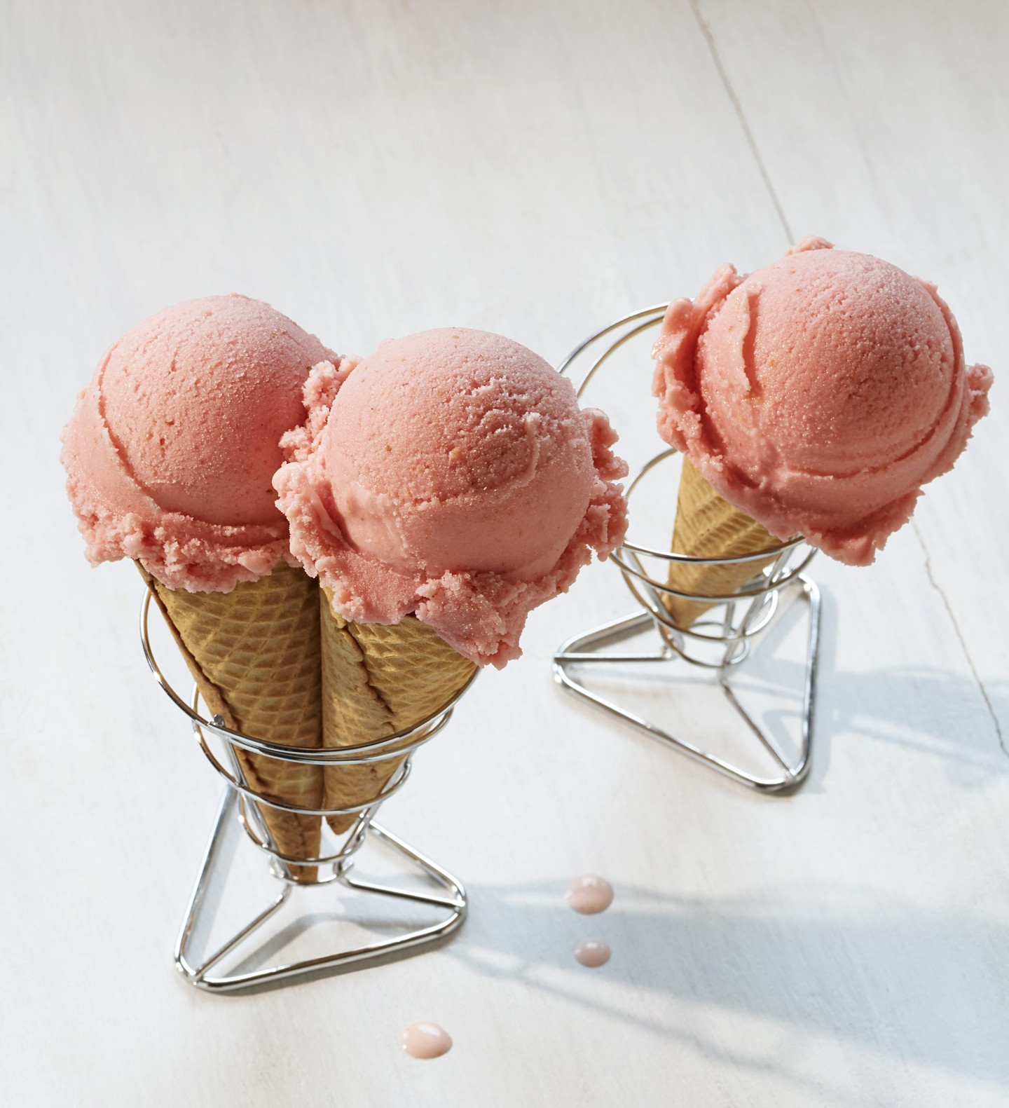 This creamy, homemade Strawberry Frozen Yogurt recipe can be made with Ontario greenhouse strawberries, and is a tasty dessert for any occasion.
.
.
Recipe: Strawberry Frozen Yogurt.foodlandontario