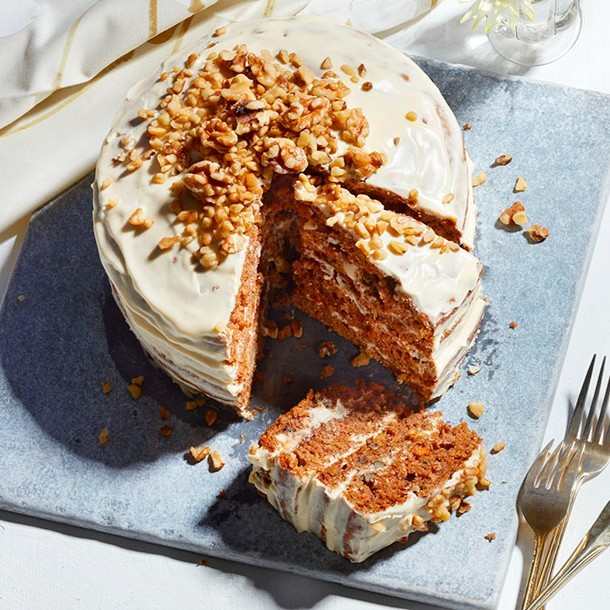 Taste the sweet flavours of Ontario Carrots, Apples and Maple Syrup in every bite of this decadent layered cake.

Click the link in our bio for the recipe!

#loveONTfood
@ontariomaplesyrup
@ontarioapplesfoodlandontario