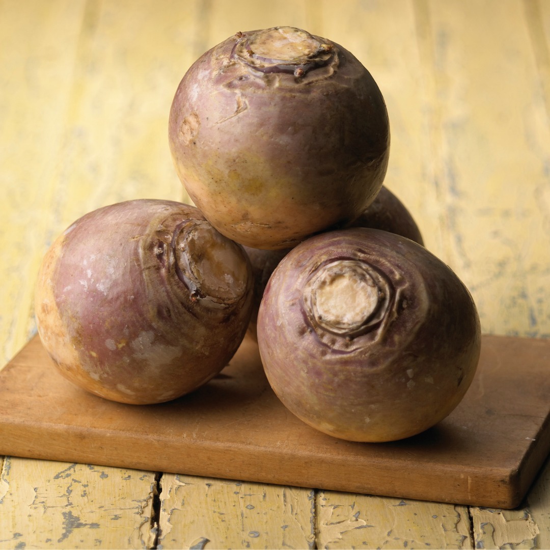 Ontario rutabagas are the unsung heroes of holiday dishes! Roasted, mashed, or added to stews, their sweet, earthy flavour makes any dish a hit.
 #loveONfoodfoodlandontario