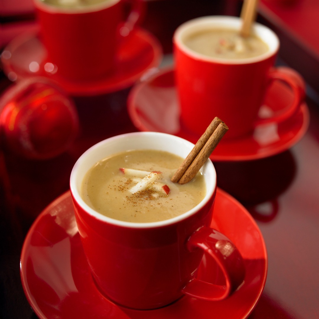 This holiday season, welcome your guests with the bright spices of this creamy soup, reminiscent of mulled cider. Serve in tiny cups as guest arrive for a unique and cozy appetizer.
Click the link in our bio for the recipe!
 #loveONfood 
@ontarioapplesfoodlandontario