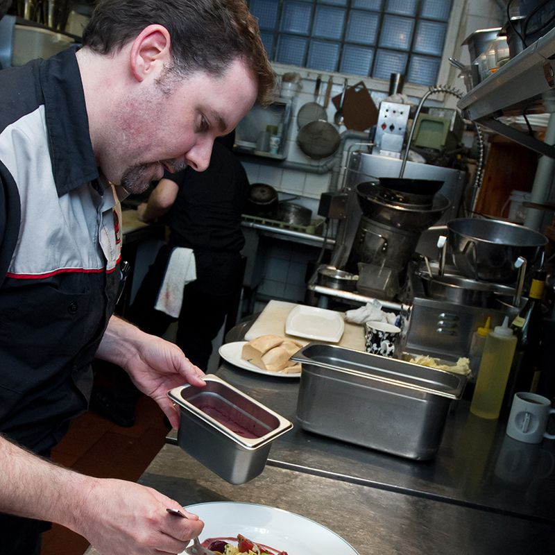 A former international bagpiping champion, Chef Derek MacGregor is a culinary talent to be reckoned with.