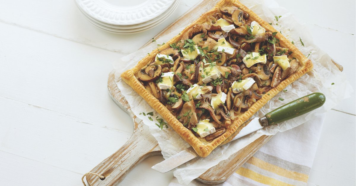 Ontario Mushrooms are the star of the show in this delectable Roasted Mushroom and Brie Tart. This comforting dish is sure to be a winner with any mushroom lover! #loveONTfood #eatlocal 
https://t.co/RQM4p3T5b9 https://t.co/9Mod4gCZm3


https://www.ontario.ca/foodland/recipes/roasted-mushroom-brie-tart