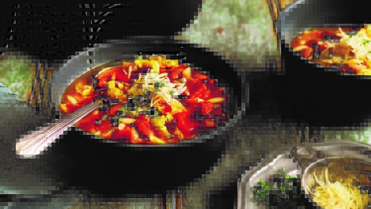 Looking to warm up this season? This Cabbage and Pasta Soup is sure to do the trick! Top it off with some freshly grated cheese for an added touch of comfort. #loveONTfood #eatlocal 
https://t.co/igujxqcuo6 https://t.co/gmYlKbV4r1


https://www.ontario.ca/foodland/recipes/cabbage-and-pasta-soup-beans