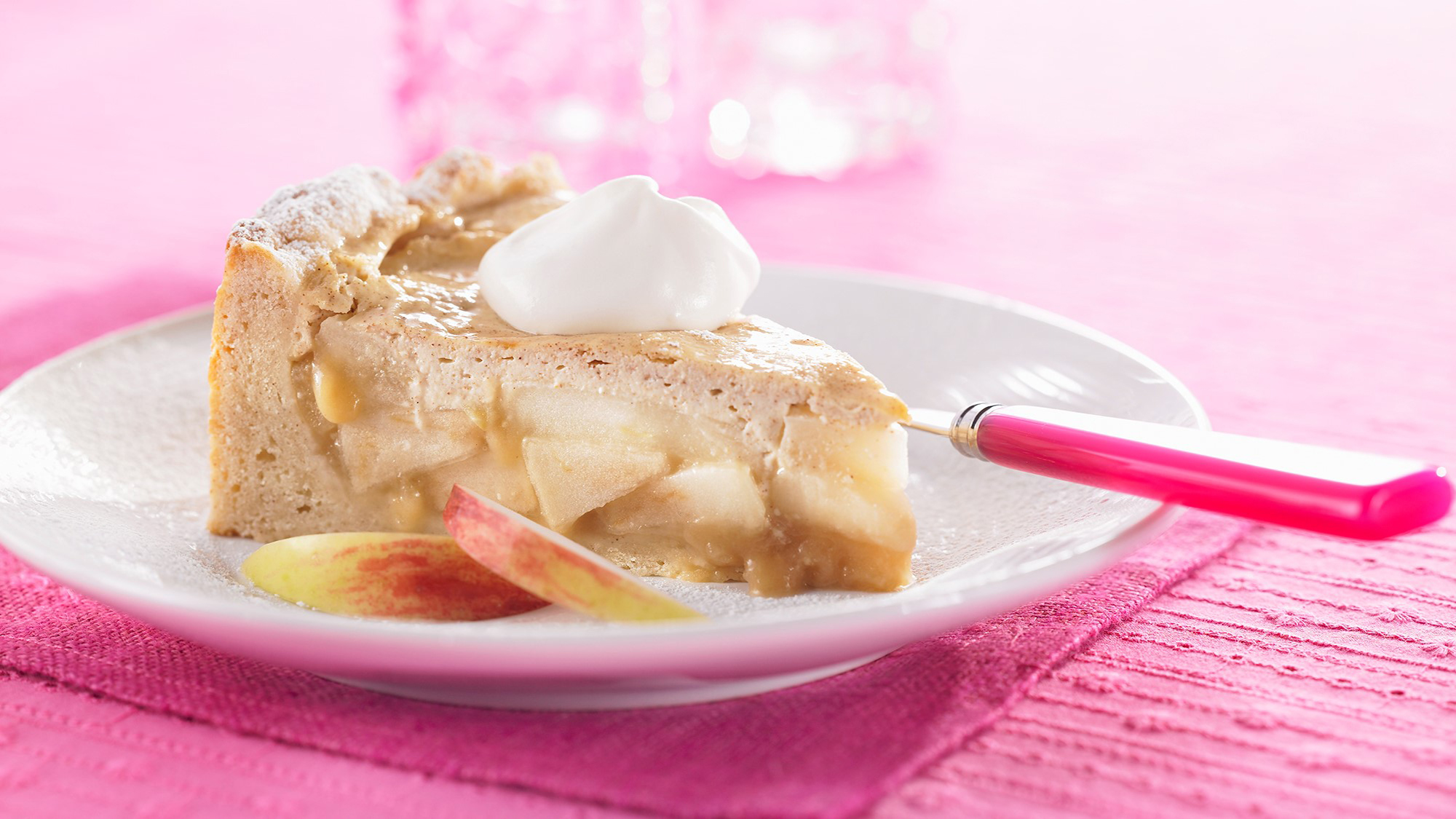 Fall in love this season with this decadent Cinnamon Apple Cream Tart. This show stopping dessert combines sweet Ontario Apples with cinnamon, creating a feel-good taste that can't be beat! @ontarioapples #loveONTfood
https://t.co/p0xR3vXjQW https://t.co/OWm4AS9Jys


https://www.ontario.ca/foodland/recipes/cinnamon-apple-cream-tart