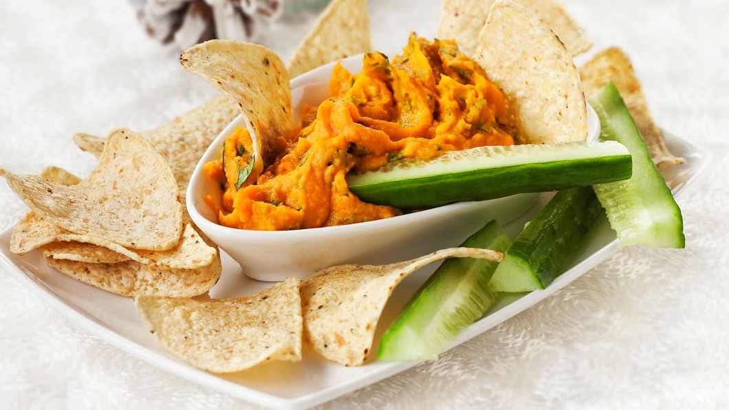 Always-available sweet potatoes star in this tasty southwest dip. Serve with chips and cucumbers for a fun afternoon pick-me-up! #loveONTfood #eatlocal
https://t.co/2b0wCceQ7u https://t.co/SAKoEHnxDy


https://www.ontario.ca/foodland/recipes/southwest-sweet-potato-dip