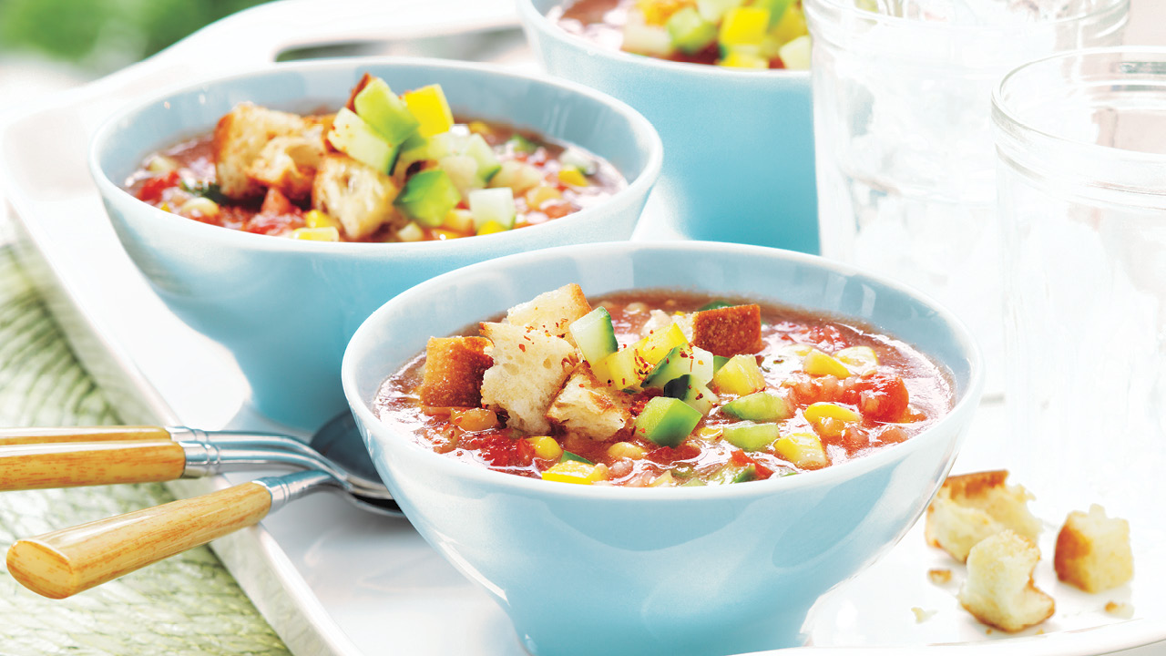 Soup during the summer? You heard it right! This quick and easy gazpacho is super refreshing and packed full of Ontario veggies. #loveONTfood #eatlocal #soup 
https://t.co/5eRkE1xlMO https://t.co/plvYN3UHTR


https://www.ontario.ca/foodland/recipes/summer-corn-gazpacho