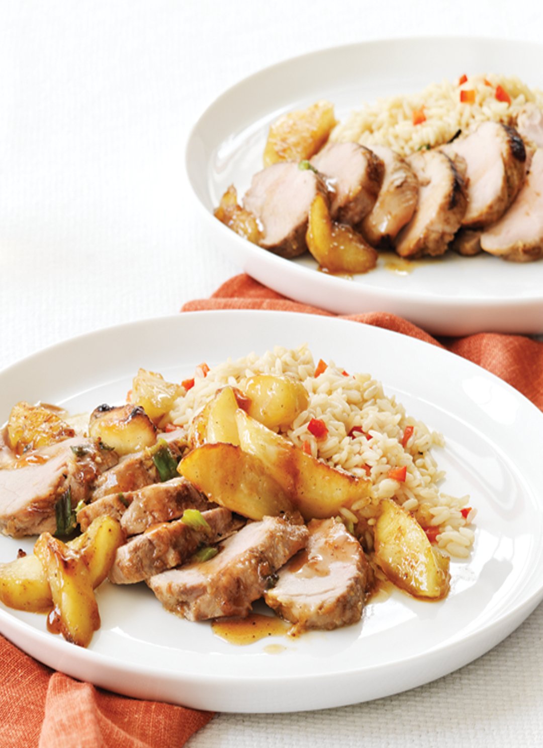 The delicious honey-apple glaze keeps the pork juicy and flavourful. Serve with Ontario squash or sweet peppers for the perfect autumn meal. https://t.co/7qV3LXnAyd https://t.co/rASSLCRfHP


https://bit.ly/3yjocV6