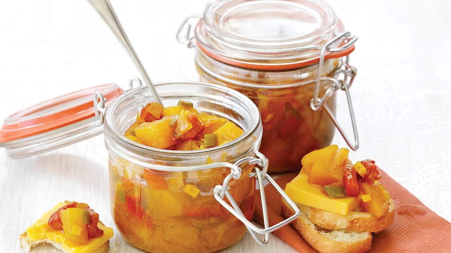 Serve yummy Pear Chili Chutney with cold meats or spoon it over cream cheese as an appetizer. It also makes a great hostess gift! https://t.co/wNozaPcN9t https://t.co/cOYoTdCKhX


https://bit.ly/2Q4oN6I