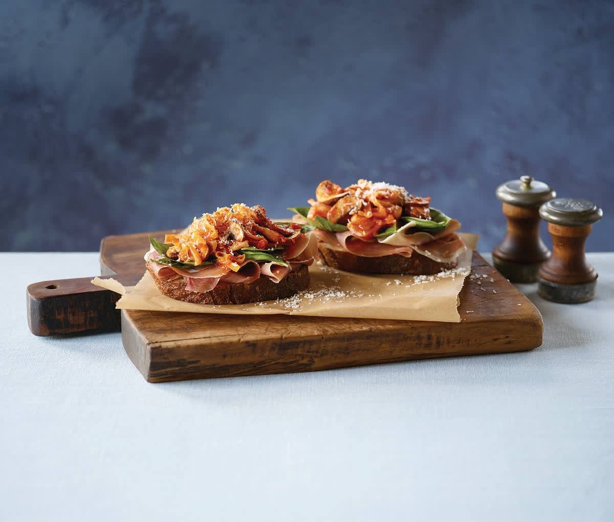 These Open-Faced Vegetable and Prosciutto Sandwiches are easy to make and are packed with fresh Ontario vegetables. You will be adding these to your regular lunch rotation! https://t.co/CavUFg65eJ https://t.co/dCZShcihP6


https://bit.ly/3QpKhJp