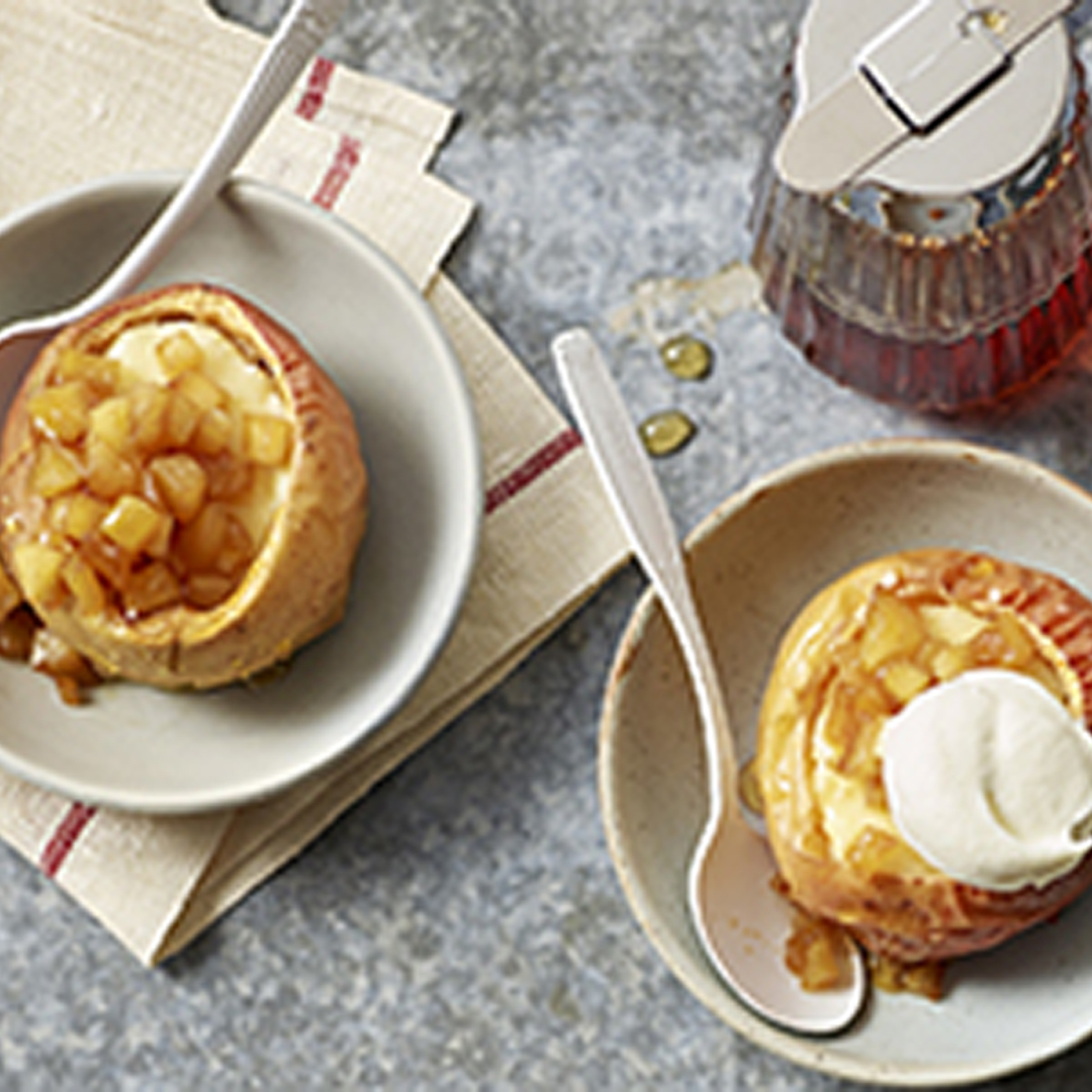 Baked apples are a favourite, made even more special with cheesecake inside and maple apples on top. https://t.co/XlfqYWdEY3 https://t.co/T3pWH2qE2z


https://bit.ly/3Yaj0NK