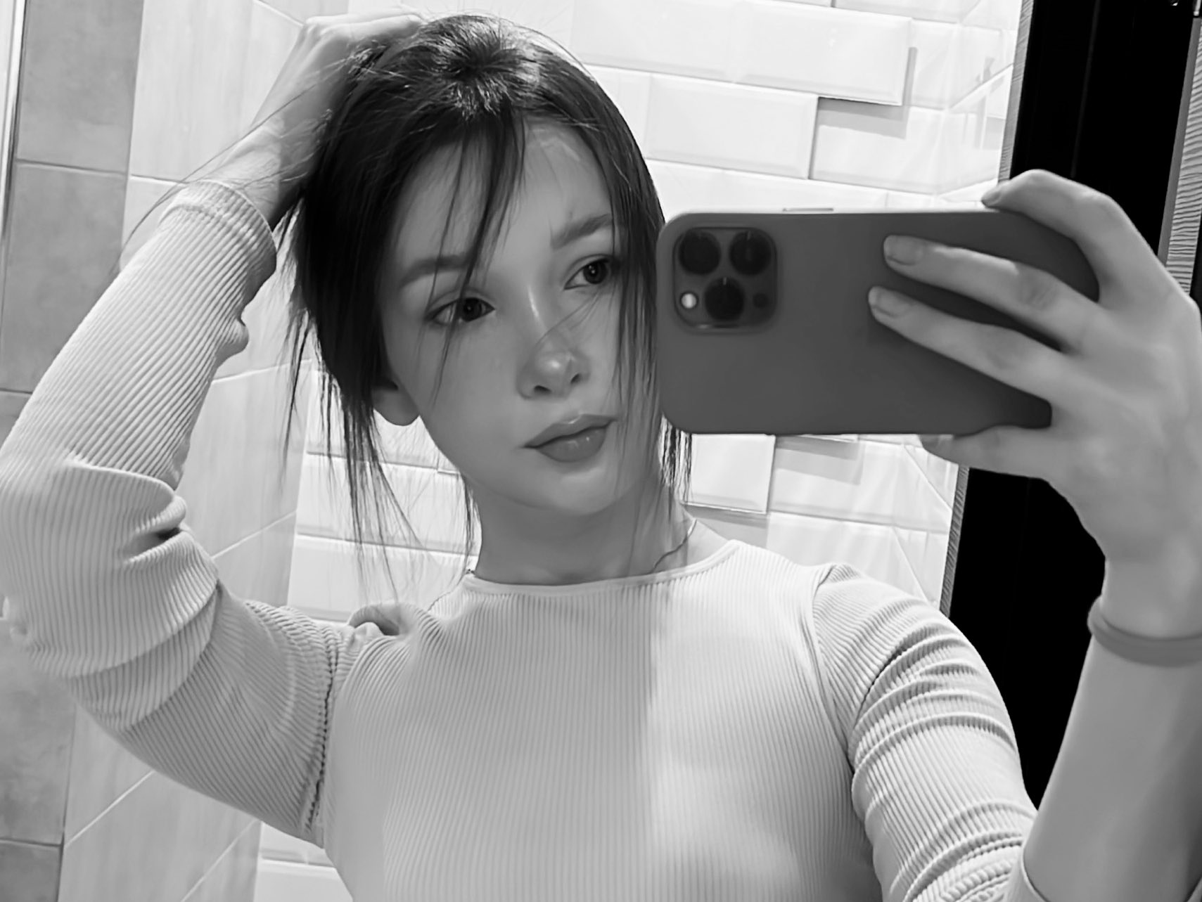 🖤 https://t.co/tEnv8gOt7S

@EllieLeen1