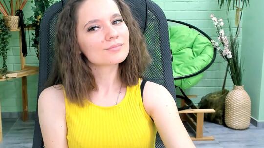 Zianichols's new hairstyle
Uploaded July 06, 2022

https://chaturbate.com/photo_videos/photoset/detail/zianichols/12464719/