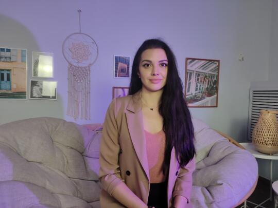 Viktoriabell's Its mee🥰
Uploaded June 12, 2022

https://chaturbate.com/photo_videos/photoset/detail/viktoriabell/12295413/