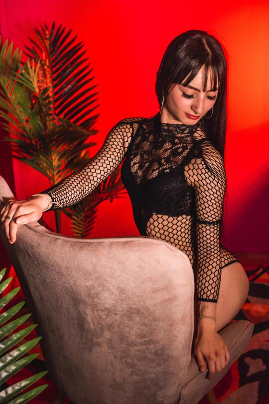 Angeel_95's You like me? 🥰
Uploaded May 10, 2023

https://chaturbate.com/photo_videos/photoset/detail/angeel_95/14846123/
