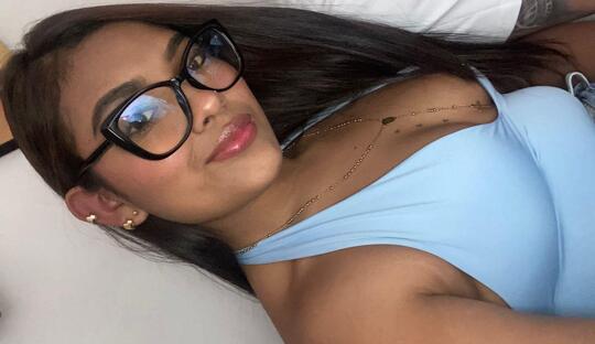 Smile_andri's girl
Uploaded 2 weeks ago

https://chaturbate.com/photo_videos/photoset/detail/smile_andri/21747157/