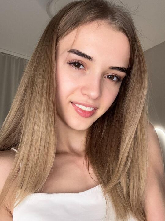 Entya's 💕
Uploaded 2 weeks ago

https://chaturbate.com/photo_videos/photoset/detail/entya/22878929/