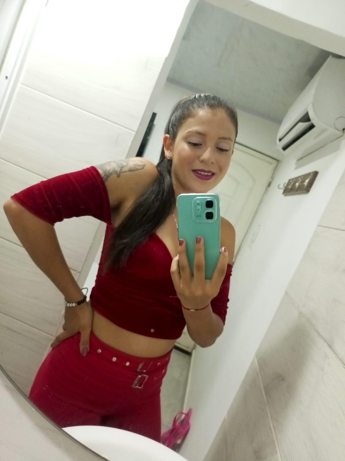 Katy999_ch's Red Uploaded 1 day ago  https://chaturbate.com/photo_videos/photoset/detail/katy999_ch/20898293/