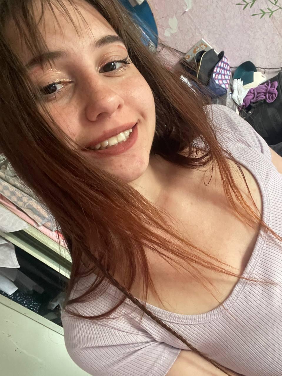 Peacecornwall's a special album Uploaded December 28, 2023  https://chaturbate.com/photo_videos/photoset/detail/peacecornwall/16785537/