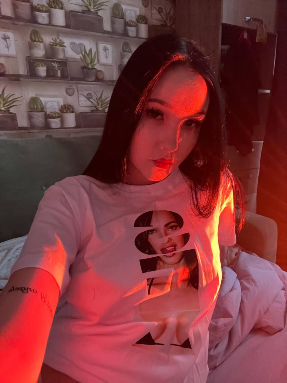 Pandorapawss's ❣ Uploaded 1 day ago  https://chaturbate.com/photo_videos/photoset/detail/pandorapawss/20958378/