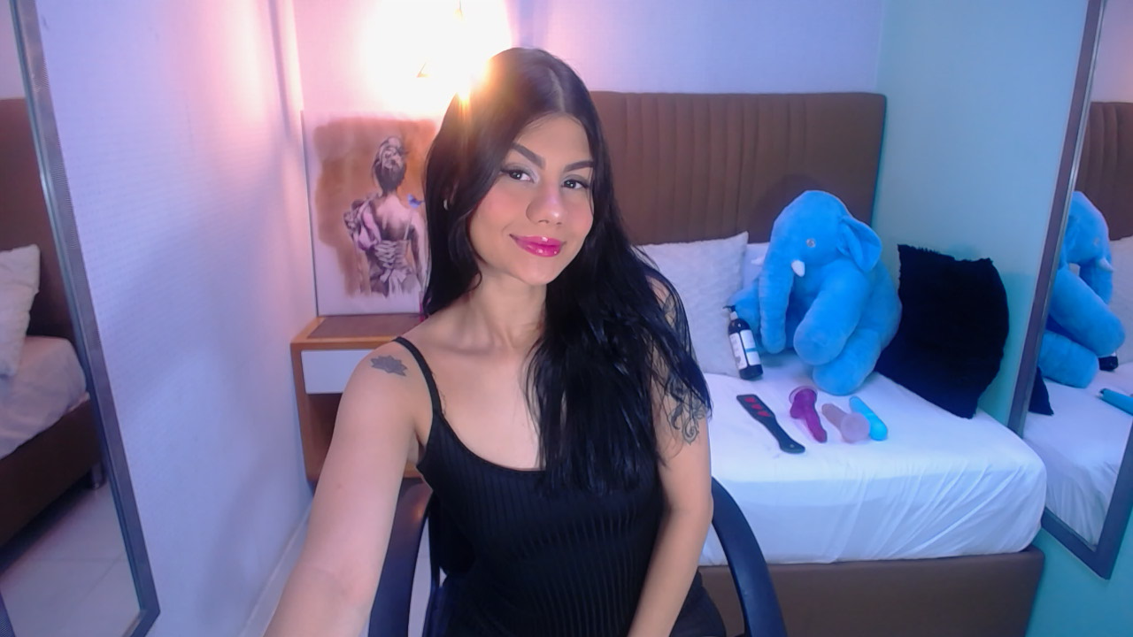 MELIADAMSS’s Public
https://stripchat.com/MELIADAMSS/photos/12624739-71337982