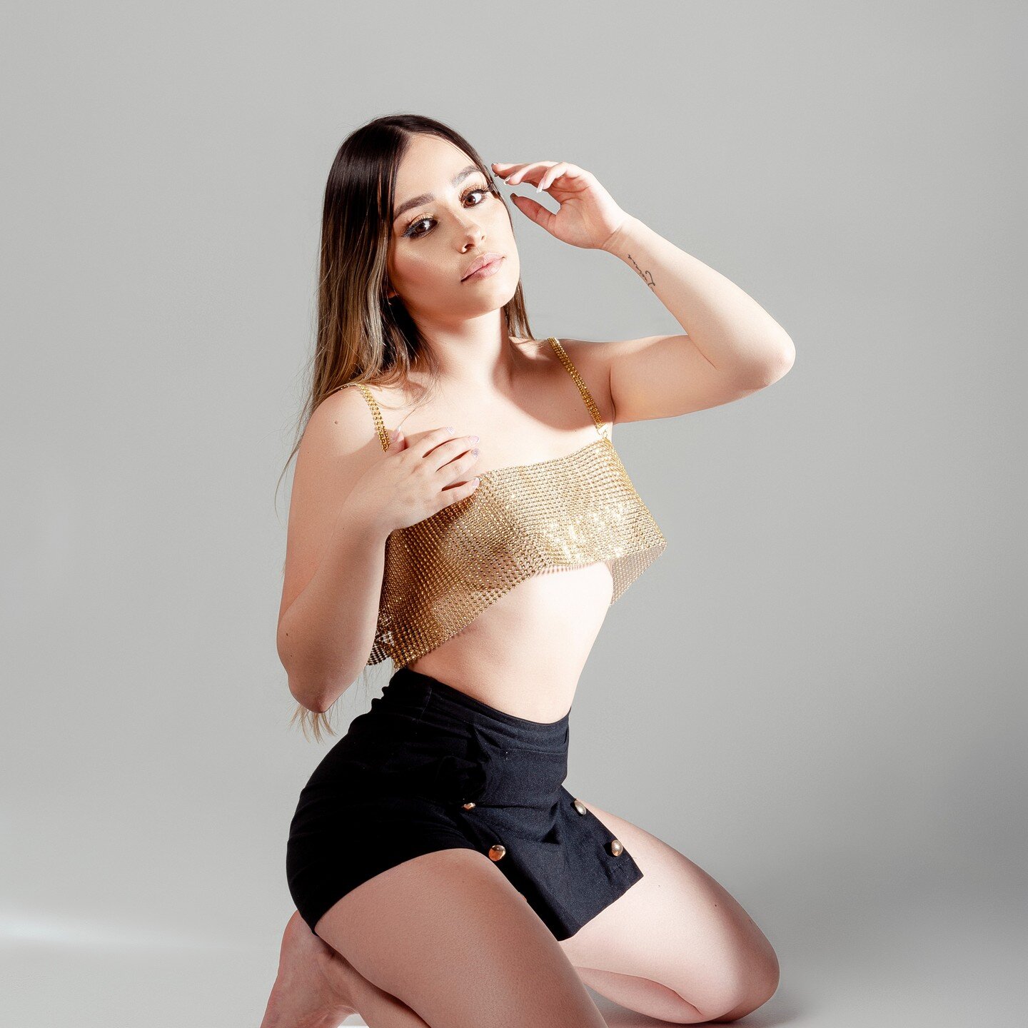 khaleesy95’s my professional photos
https://stripchat.com/khaleesy95/photos/5628644-24019092