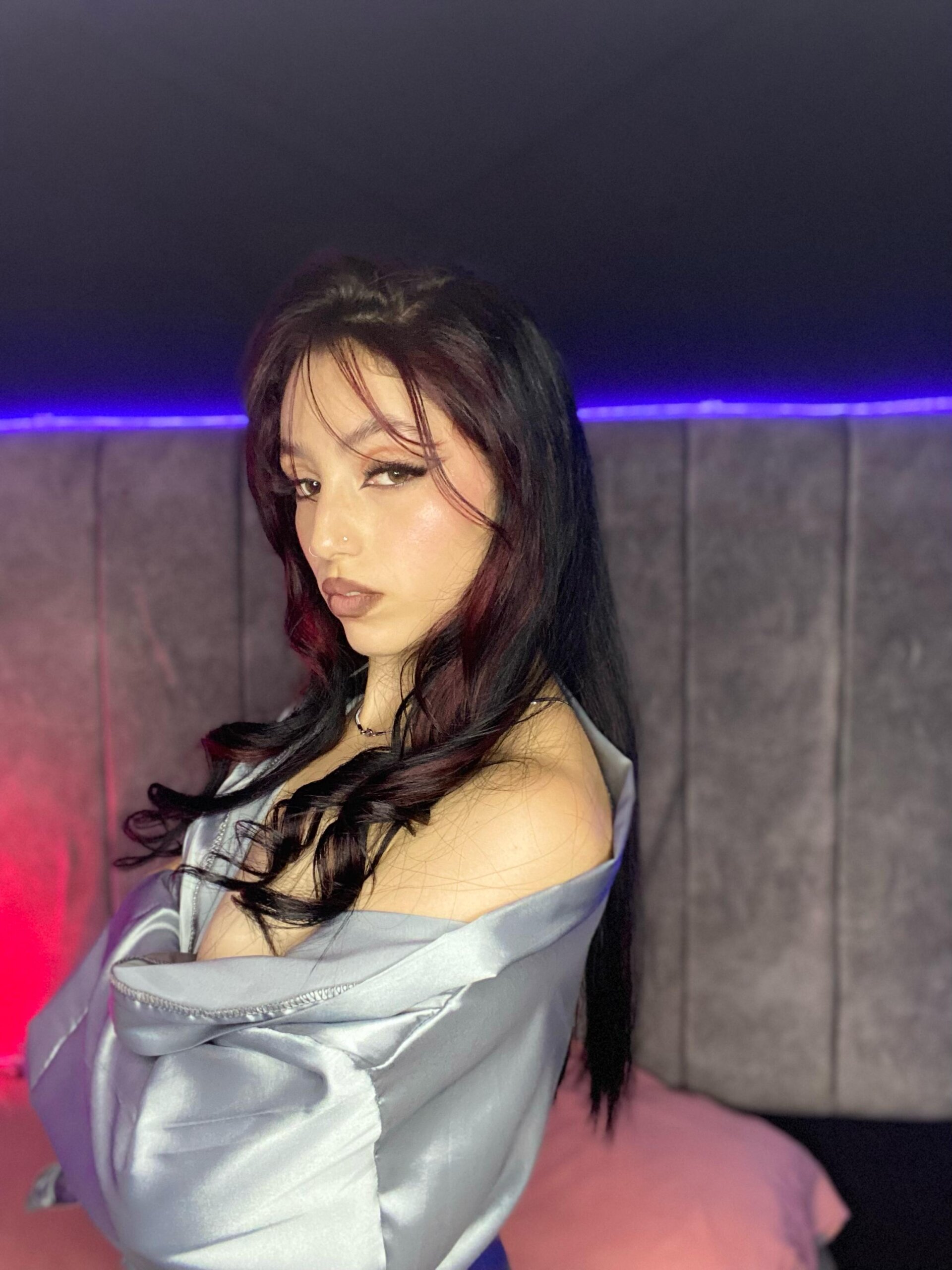 Megan__cole1's Public
https://stripchat.com/Megan__cole1/photos/12508796-70848570