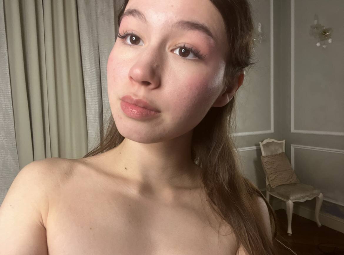 EdlinChapel's woke up, smiled
https://stripchat.com/EdlinChapel/photos/11760791-63904157