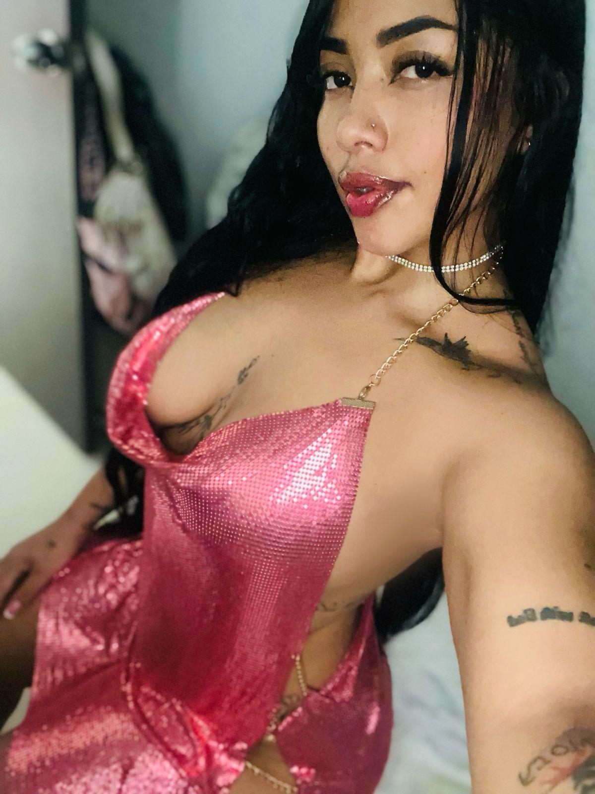 Jessy_hall1's pink
Uploaded March 12, 2025

https://chaturbate.com/photo_videos/photoset/detail/jessy_hall1/20660468/