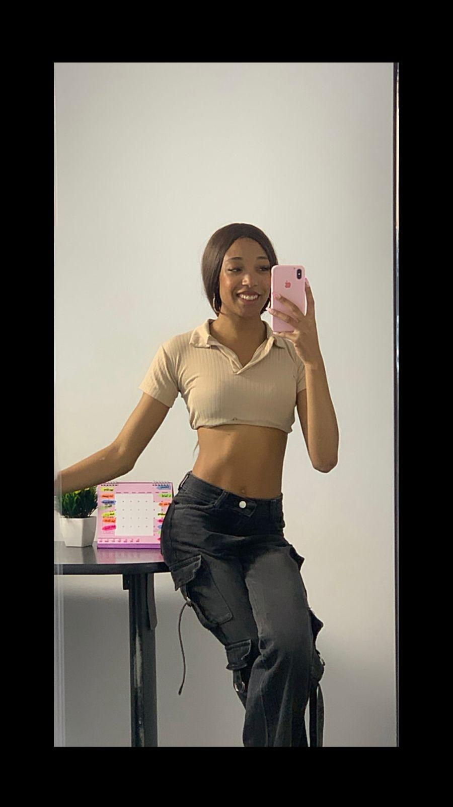 Esmeralda_bk's casual
Uploaded 6 days ago

https://chaturbate.com/photo_videos/photoset/detail/esmeralda_bk/21603863/