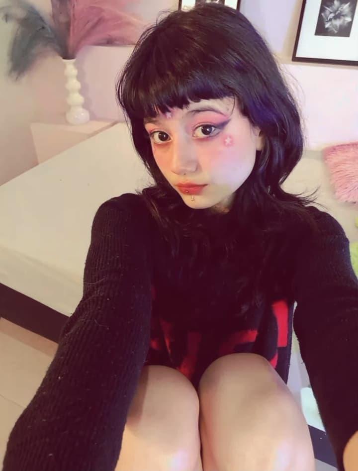 Anaisvelvet1's Today
Uploaded June 06, 2025

https://chaturbate.com/photo_videos/photoset/detail/anaisvelvet1/21425574/