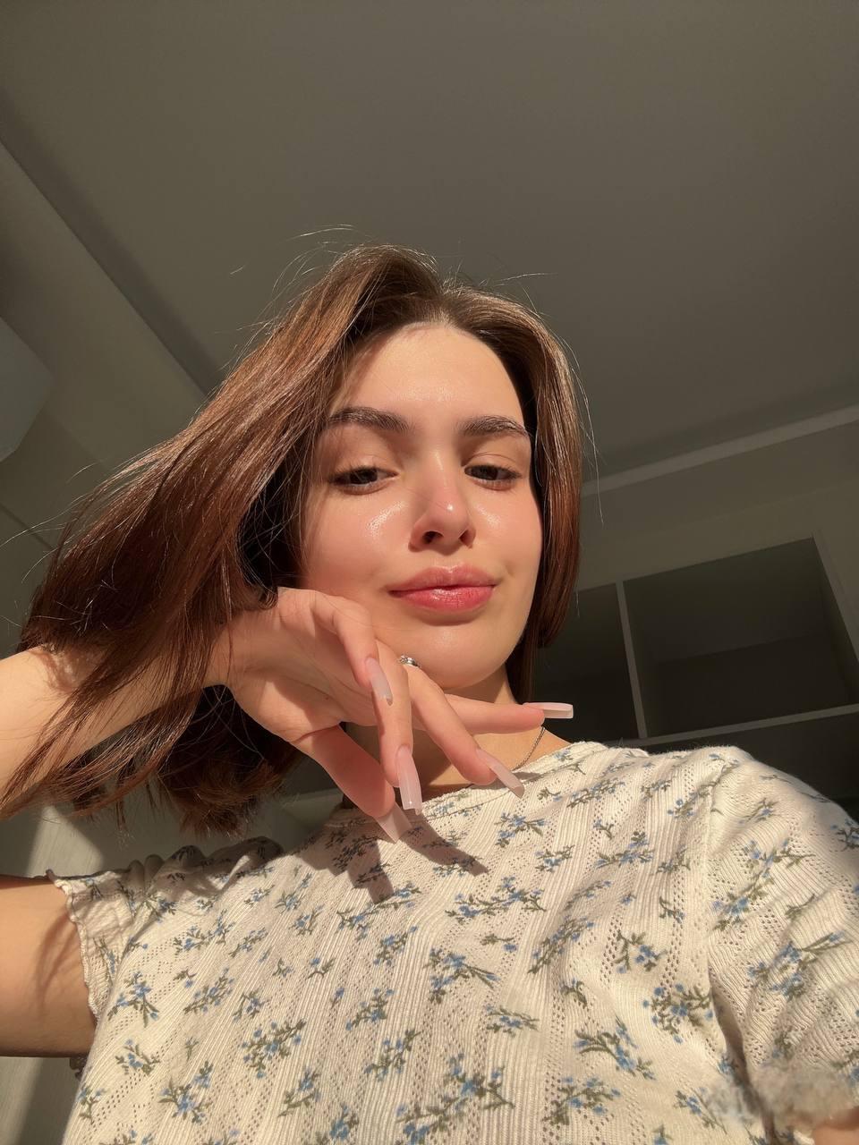 Eva_zill_blossom's Hello my name is Eva! it's my first pic
Uploaded 1 week ago

https://chaturbate.com/photo_videos/photoset/detail/eva_zill_blossom/21935066/