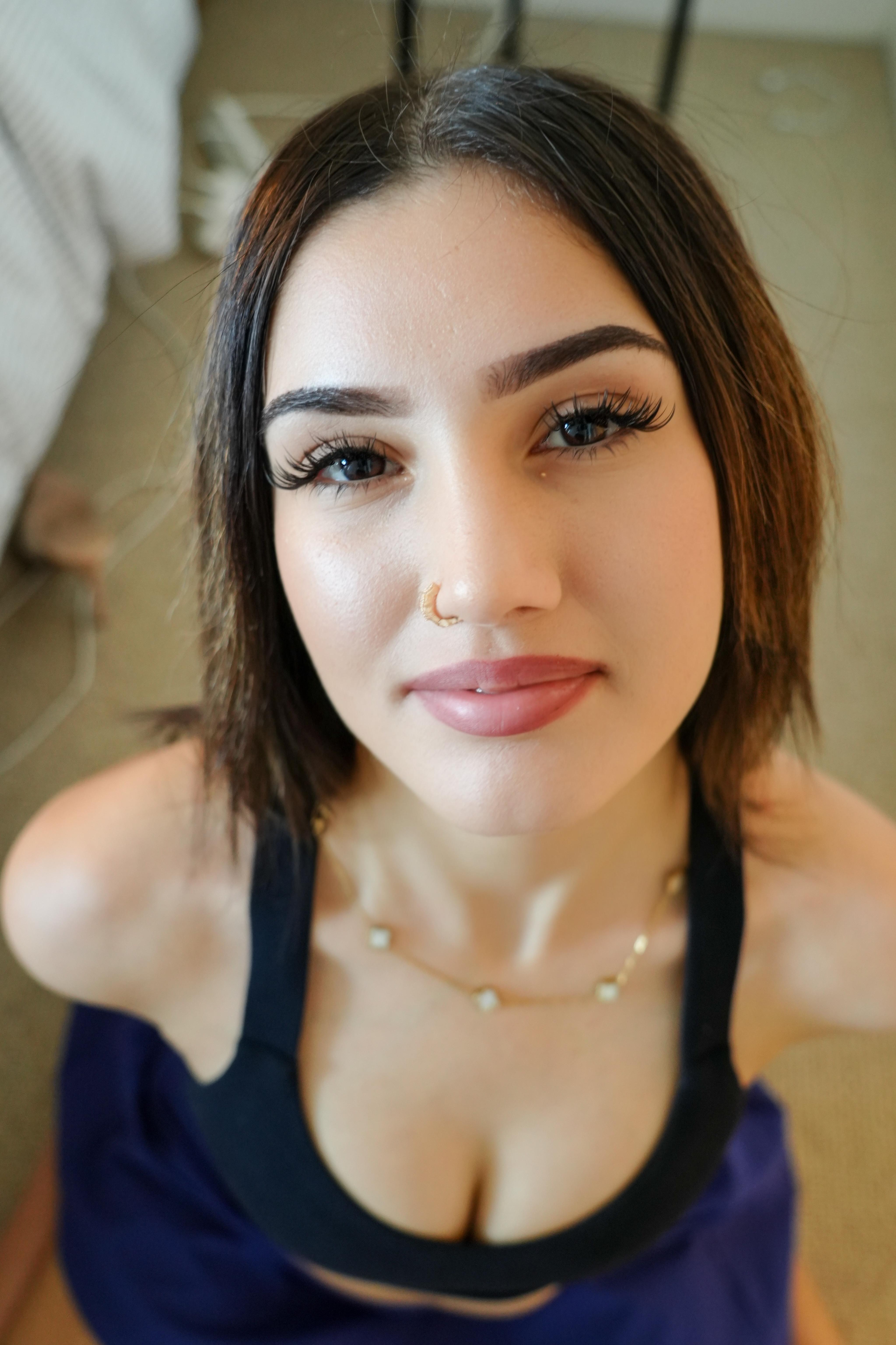 Ava_delightt's Do you like me x
Uploaded 2 days ago

https://chaturbate.com/photo_videos/photoset/detail/ava_delightt/22439629/
