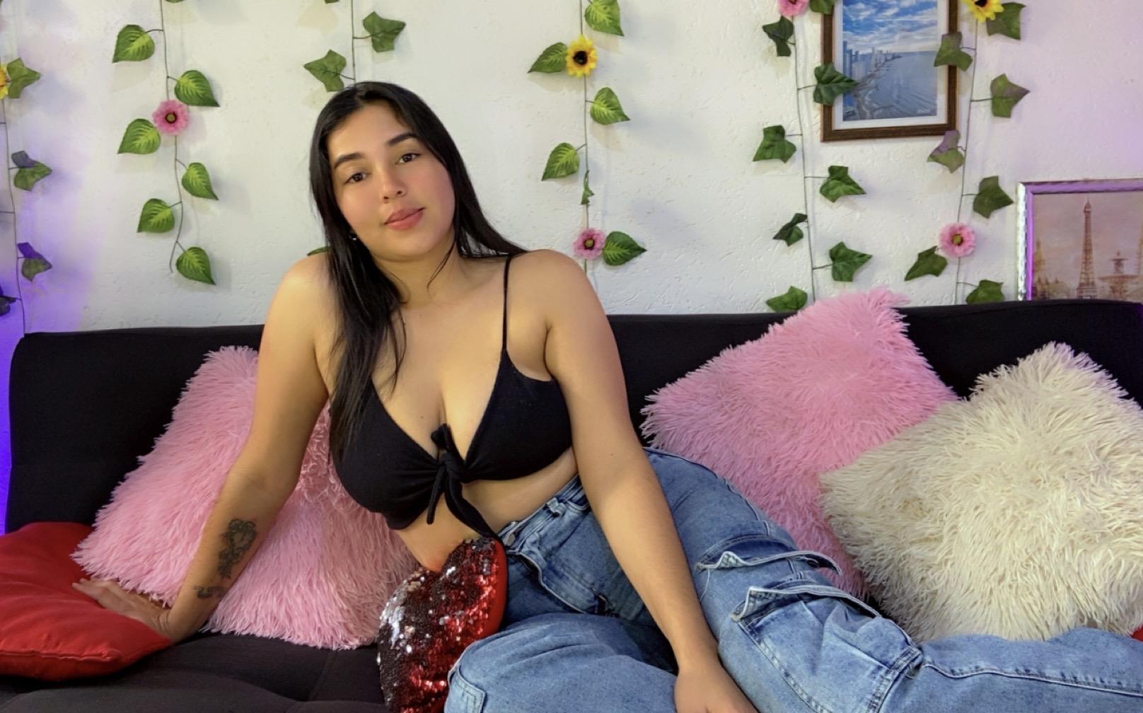 Hannaagt's 🌷🌷
Uploaded 3 hours ago

https://chaturbate.com/photo_videos/photoset/detail/hannaagt/22521219/