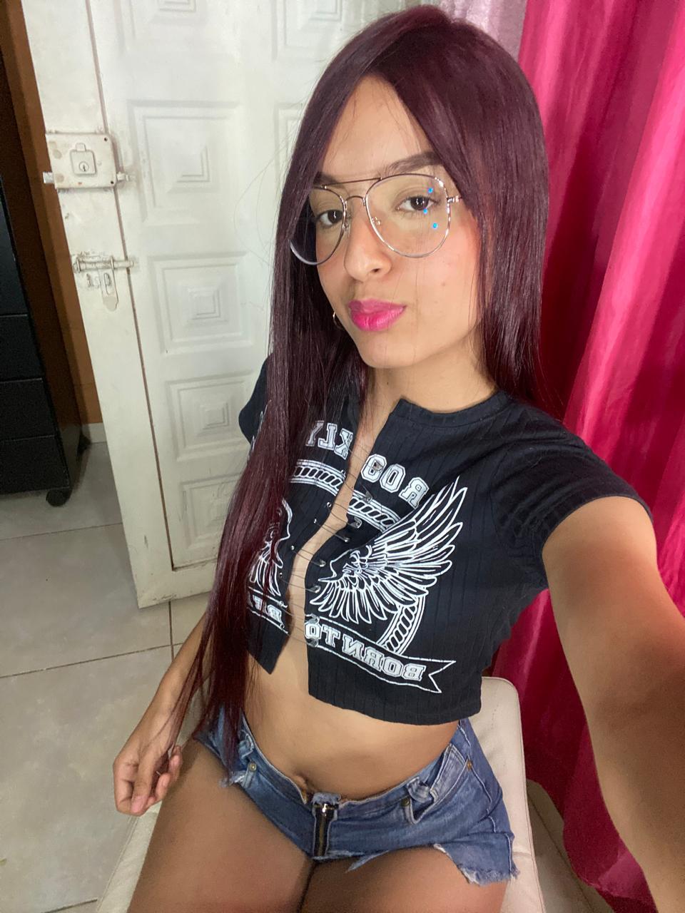 Kendalfore's ♥
Uploaded November 06, 2024

https://chaturbate.com/photo_videos/photoset/detail/kendalfore/19558811/