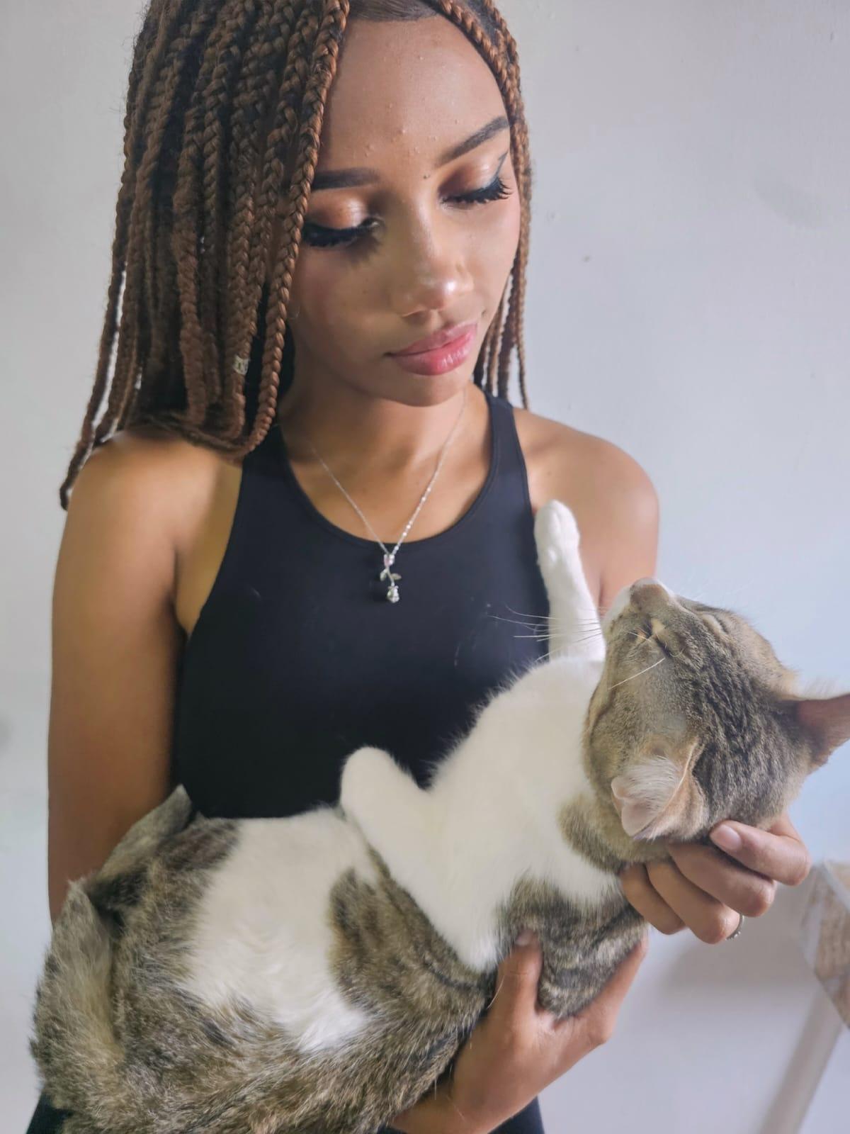 Scarlett_star01's 💖
Uploaded September 19, 2025

https://chaturbate.com/photo_videos/photoset/detail/scarlett_star01/22321243/