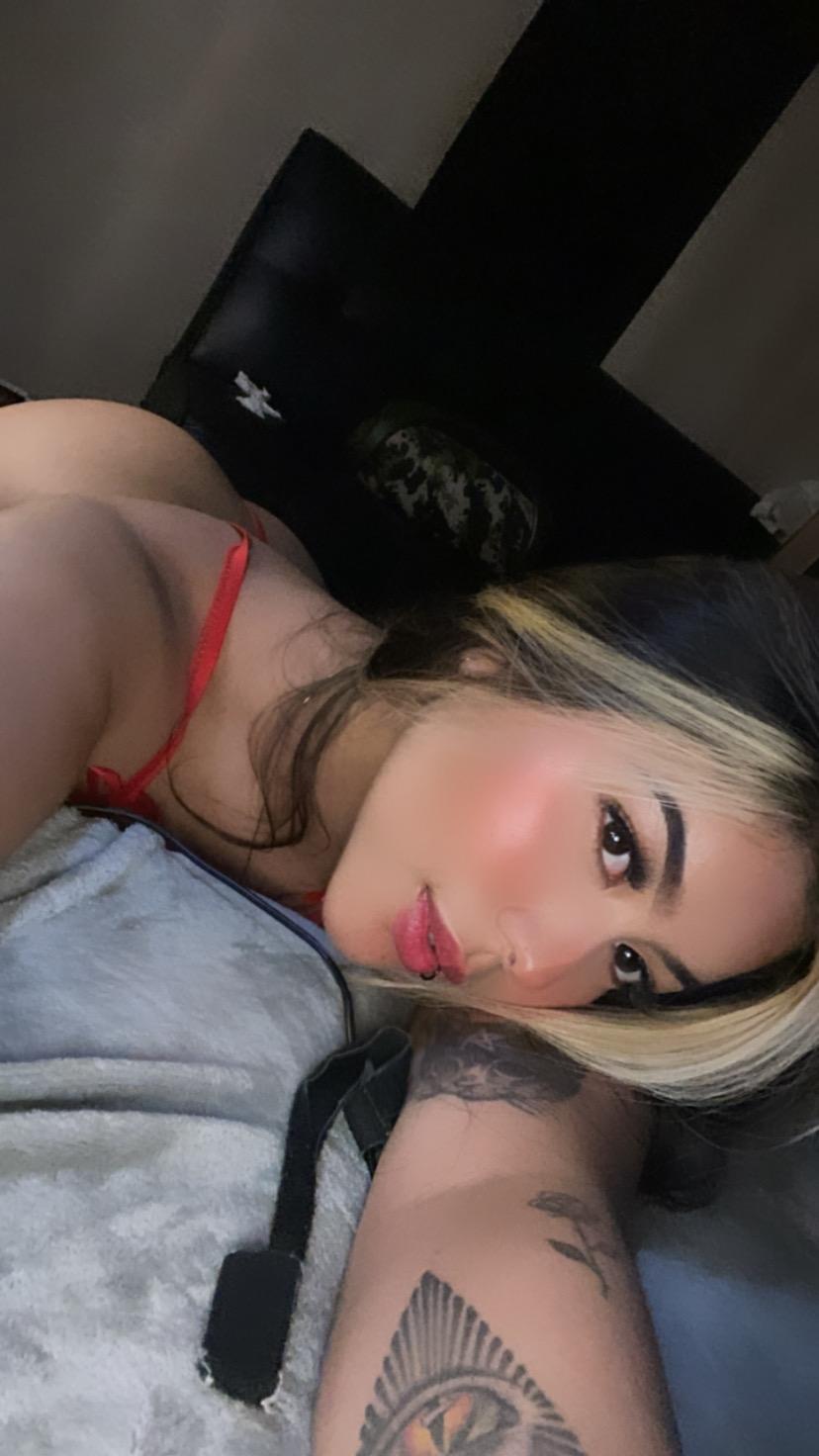 Embereyes_999's I'm here to play with your imagination…
Uploaded March 29, 2025
Are u ready to discover what I can do for u?🥵🔥
https://chaturbate.com/photo_videos/photoset/detail/embereyes_999/20825188/