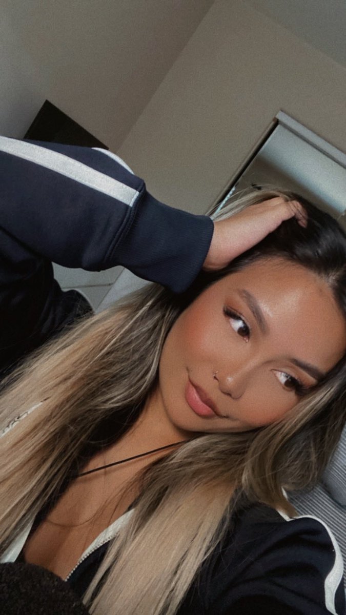 Cant believe I announce my new job tomorrow!! Come hang

http://twitch.tv/notandreaaa https://t.co/0yrbs8Mchb

@n0tandreaaa