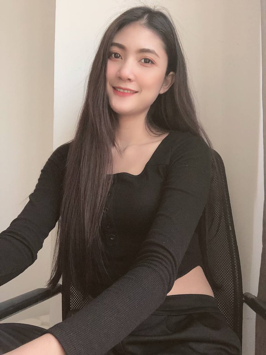 A good life is not to think blindly, to do more, to ask less, to smile often, to be content
#fitness #fitgirl #pilates #music #cosmetics #makeupmaster #selfie #travelphotography #travel #exploration #naturephotography #lunch #foodie #fashion #fashionstyle #beautiful #model #fit https://t.co/tYfG1CgYnp
@Olivia_1226_