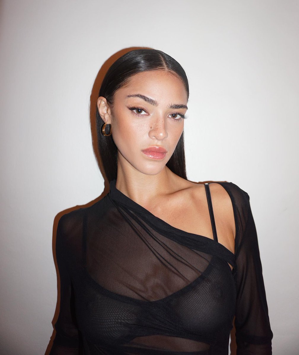 Luna Blaise 🔥 https://t.co/0eIgUWx5bq

@Celeb_Fiend