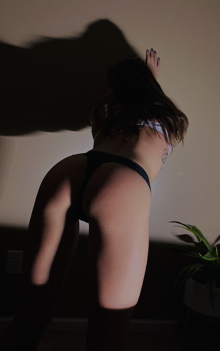I need a massage 😩 https://onlyfans.com/jesjay96 https://t.co/58S5L8aiCb

@JessieJay9623