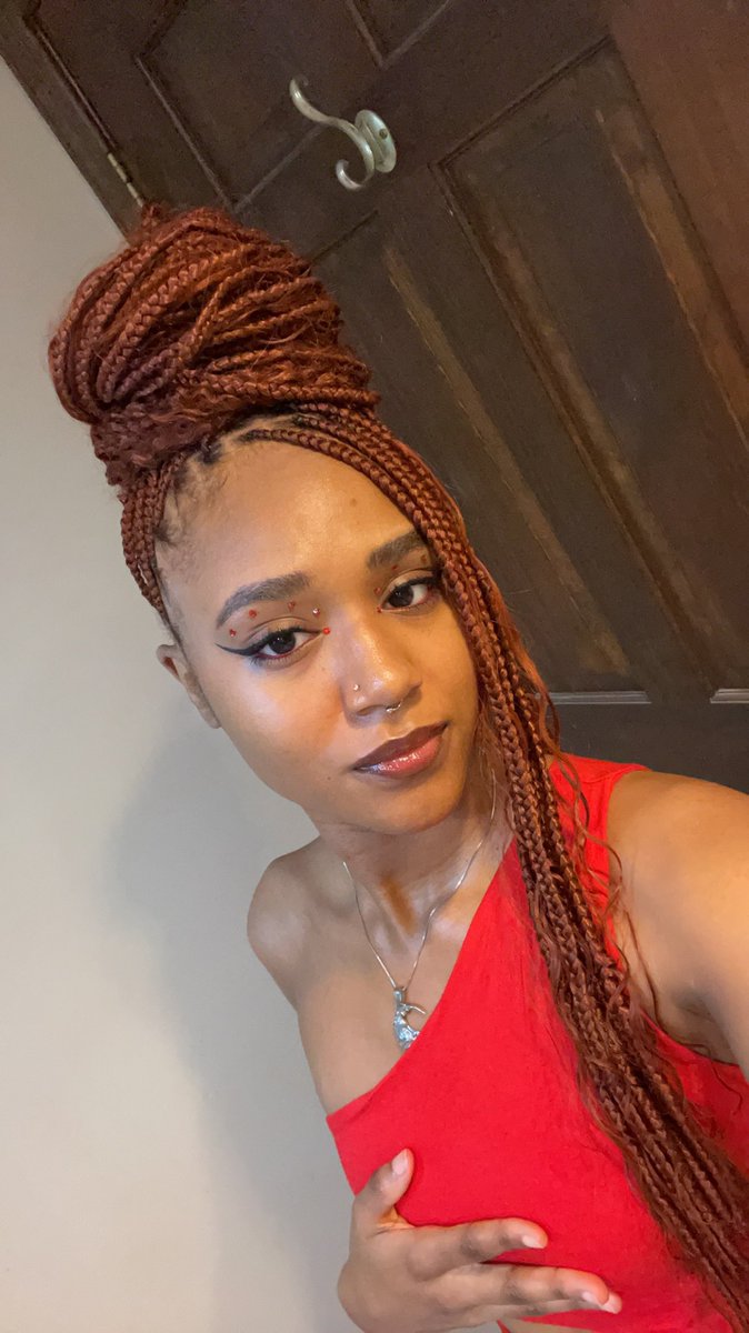 💋 https://t.co/Csc9ytj31j

@ruledbymercuryy