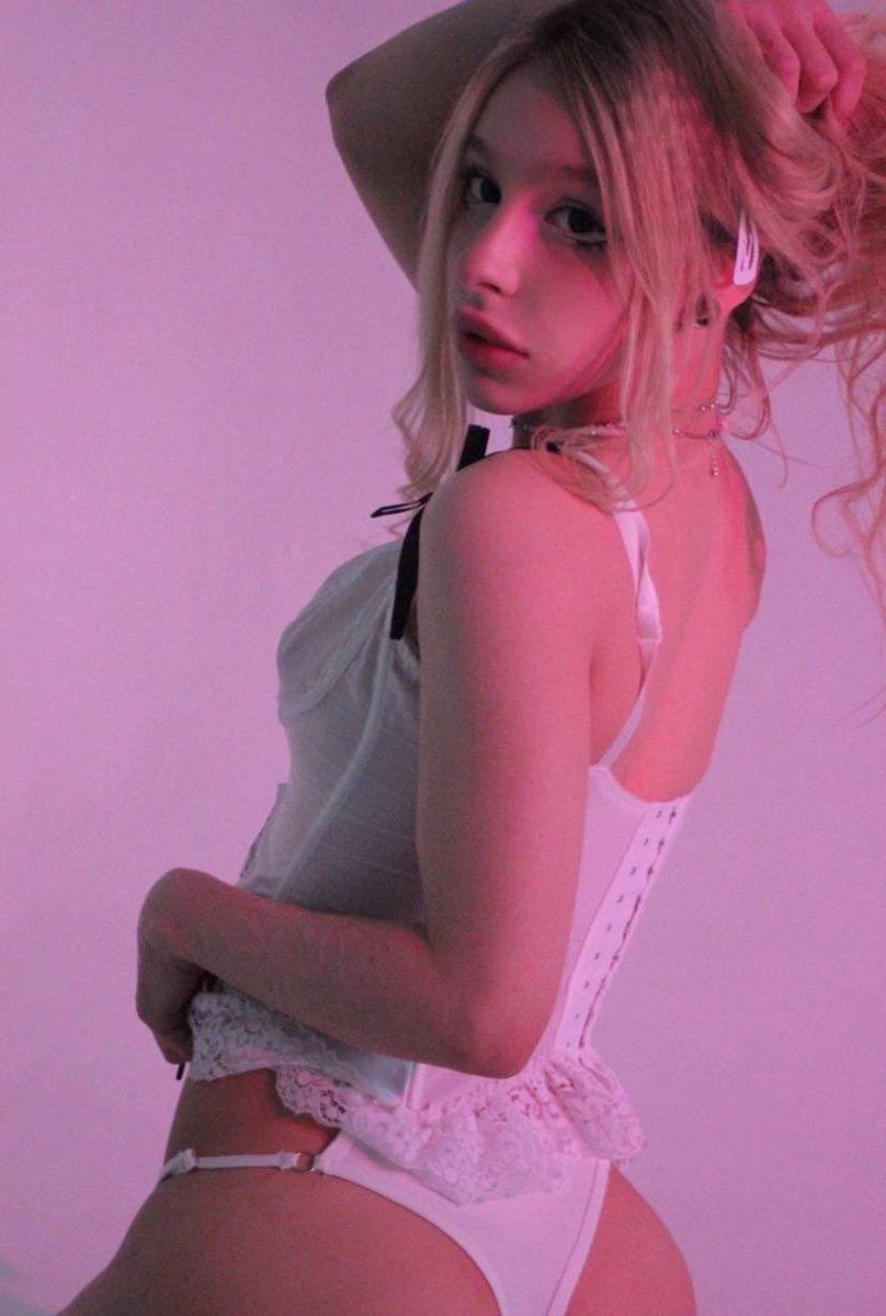 Meow 😻 
kittymurrmeow🍑

👉online now👈
https://chaturbate.com/kittymurrmeow/

#chaturbatecam #chaturbatelive #Webcamdolls #webcammodels #sexymodel #webcam #camgirl #webcamgirl https://t.co/hBJ4NqNe07

@Chaturbatevip