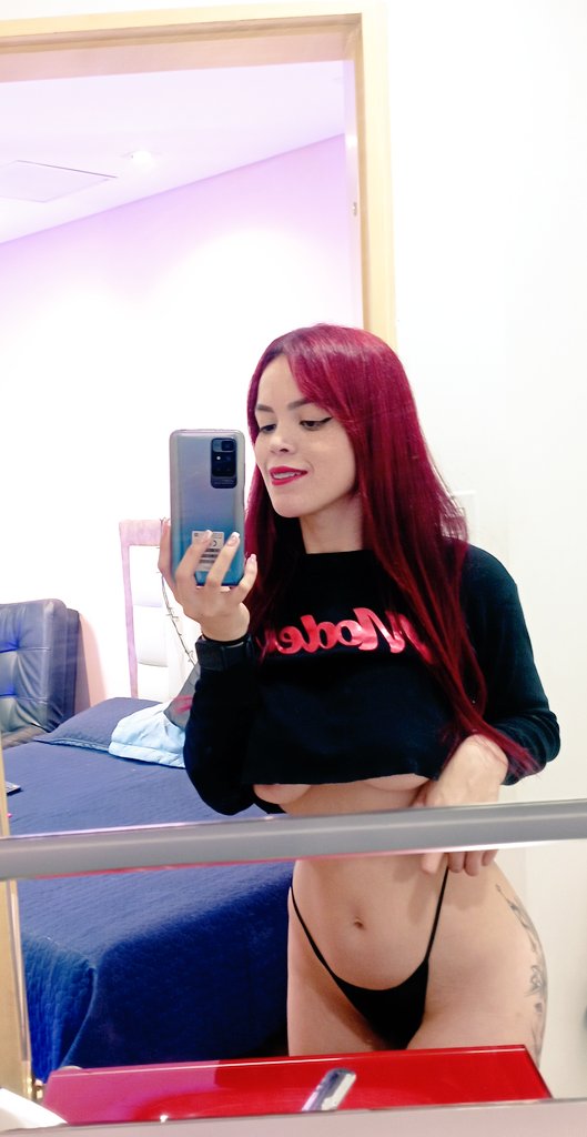 Hiii😏😏 https://t.co/XtVOZlII9p

@Carol_horny_