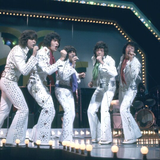 🎶I wanna put on, my-my-my-my-my boogie shoes, and boogie with you&hellip;

From 1978 to 1981, K.C. and the Sunshine Band ruled the charts with timeless disco hits. https://t.co/Qwul7J5uEf