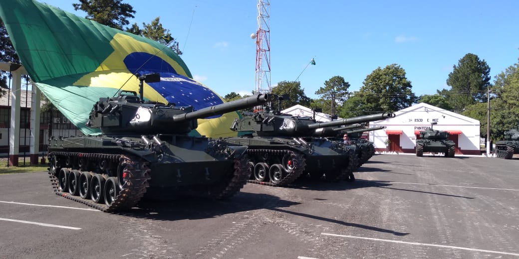 ranking conducted by the Global Firepower website, the Brazilian investment in military power is estimated at US$ 27.8 billion.